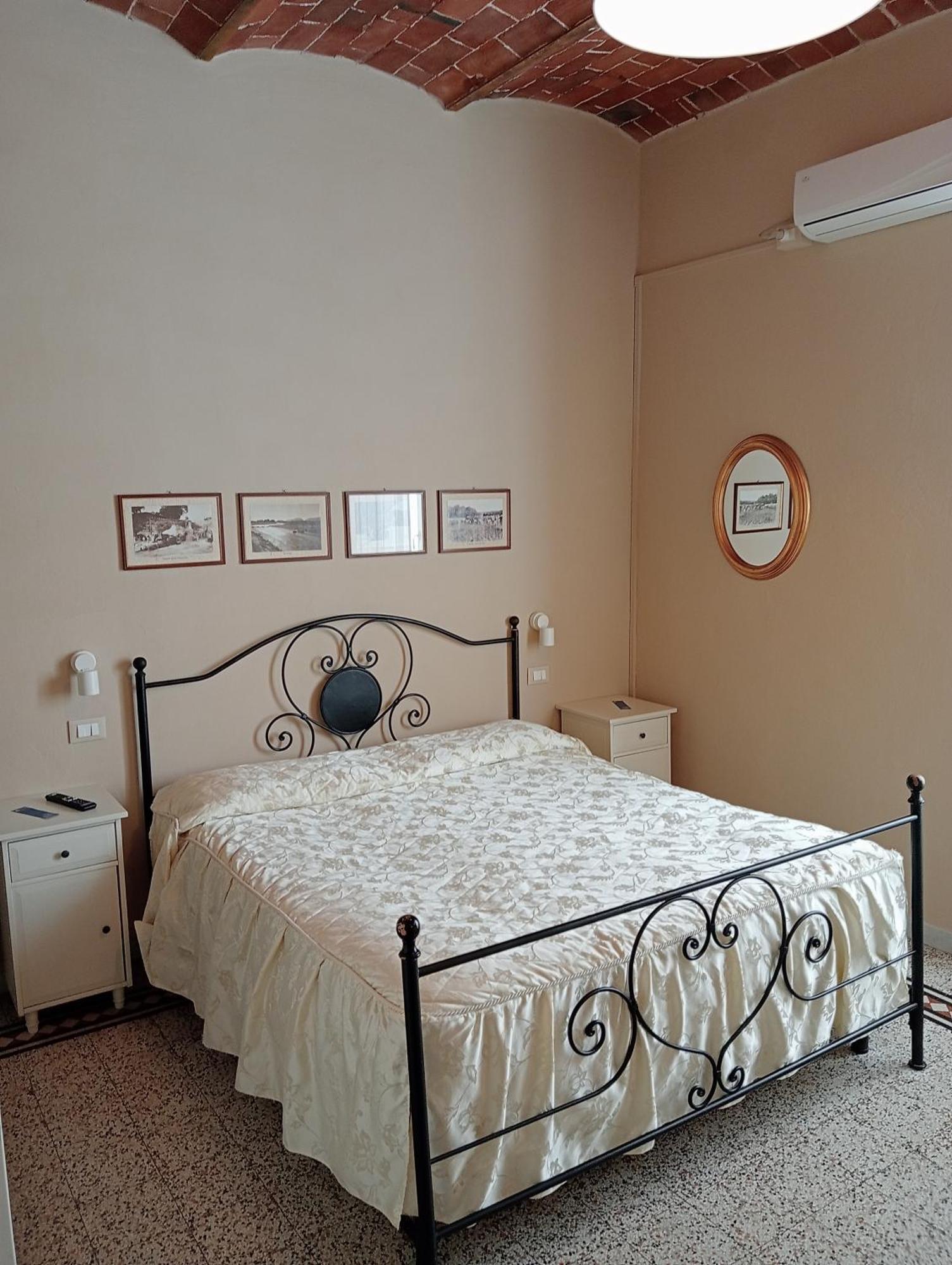 Buonanotte Rooms Lucca Exterior photo