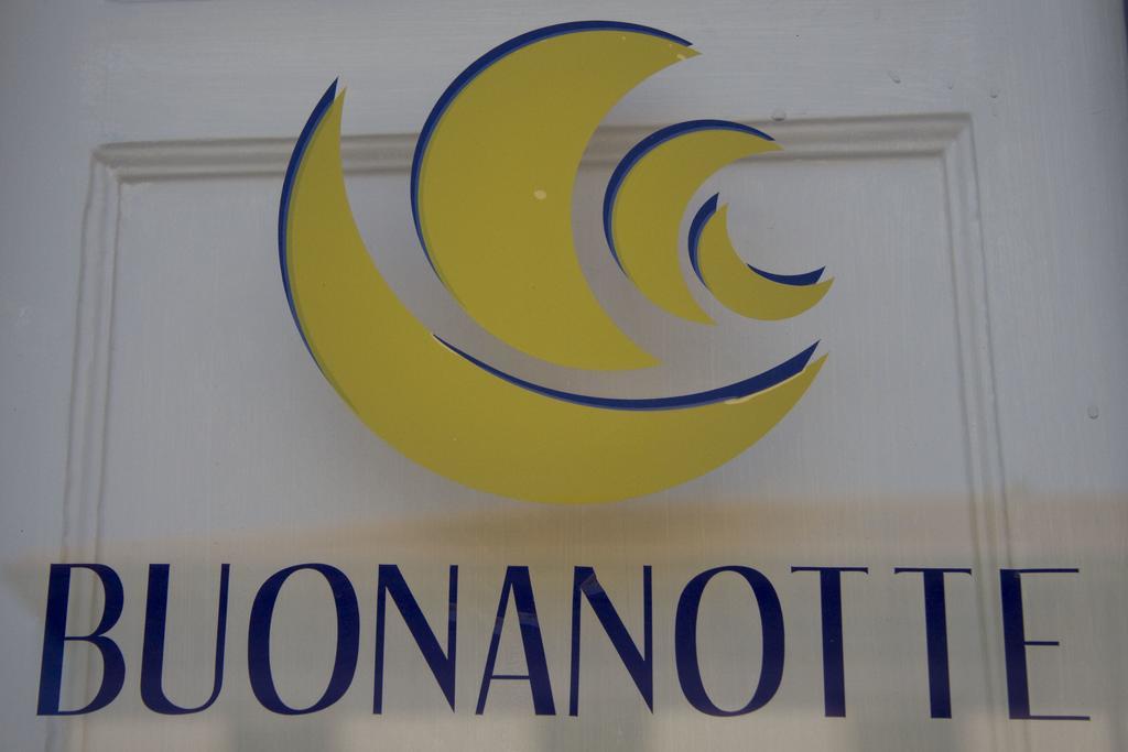 Buonanotte Rooms Lucca Exterior photo